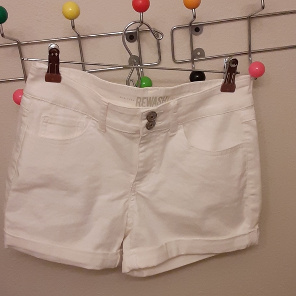 Rewash Pants - White Shorts